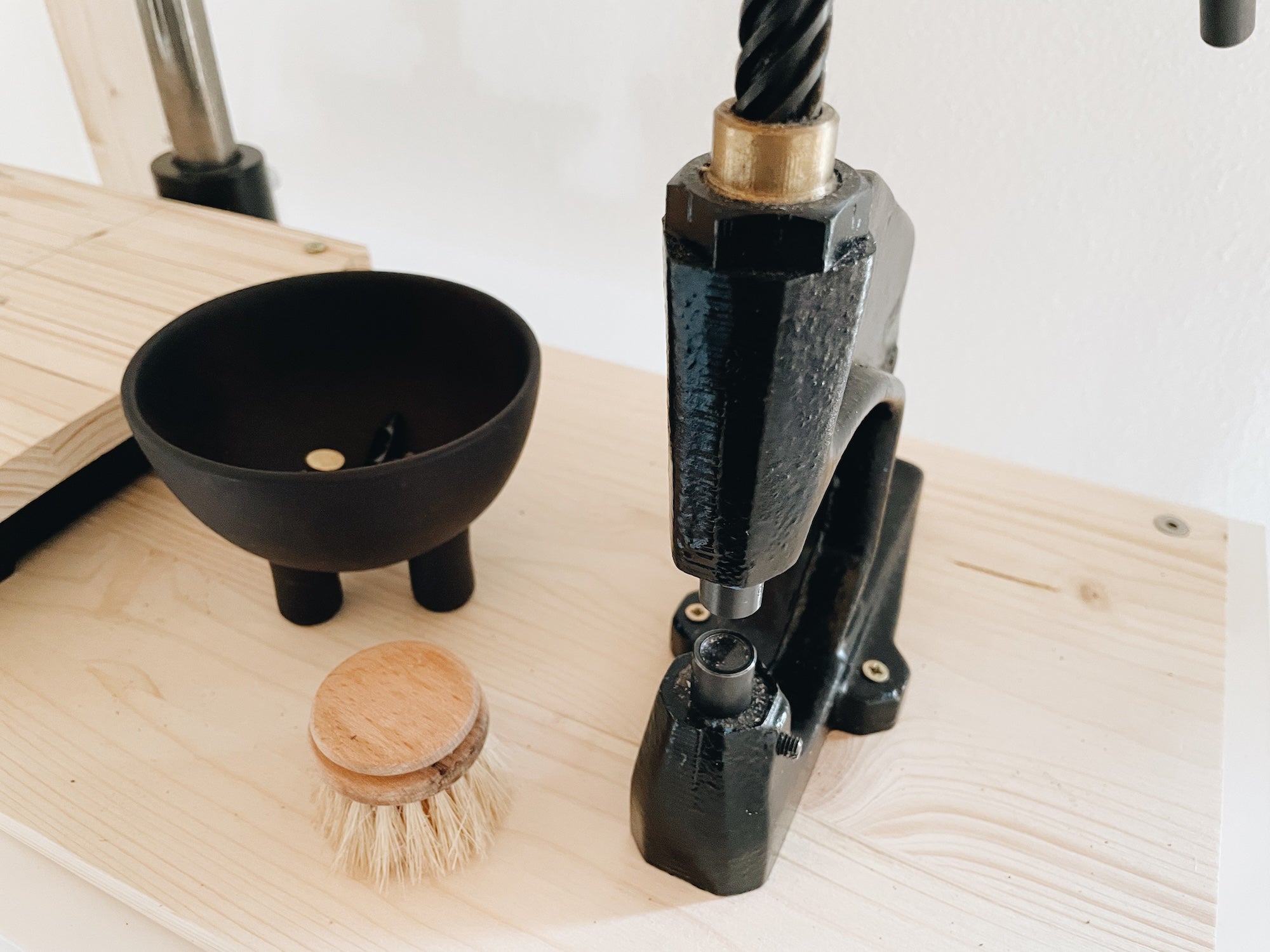 Riveting machine in the OAY studio