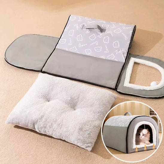 Niche chat en forme de sac de couleur grise avec des motifs en ourson ouverte complĂštement pour montrer ses parties et son coussin amovible.