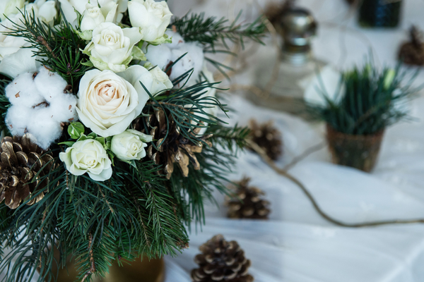 winter wedding centerpiece