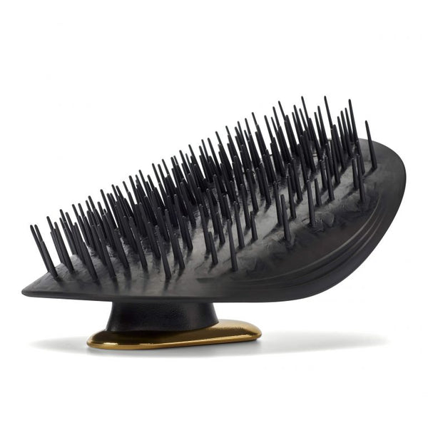 Manta Easy Hold Hair Brush with Magnetic Pulse Technology
