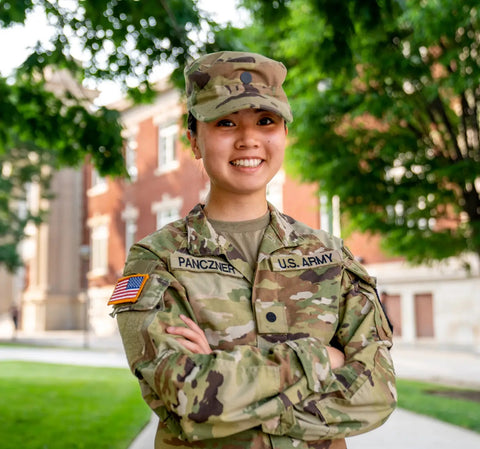 How to Become an Officer in the Army ROTC Cadet