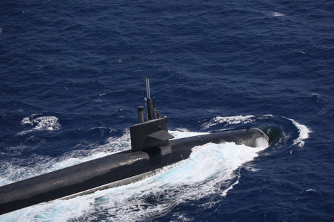 how deep can a navy submarine go underway