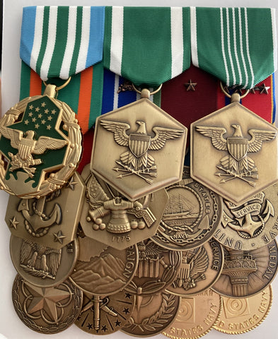 Image of US military Medals rack