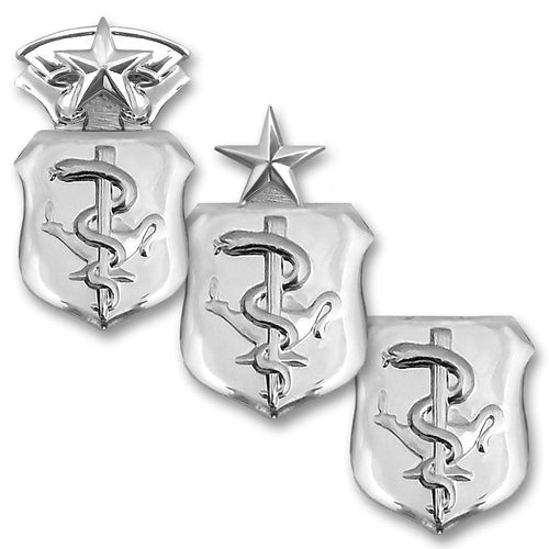 File:Badge, nursing (AM 2001.25.476-1).jpg - Wikimedia Commons