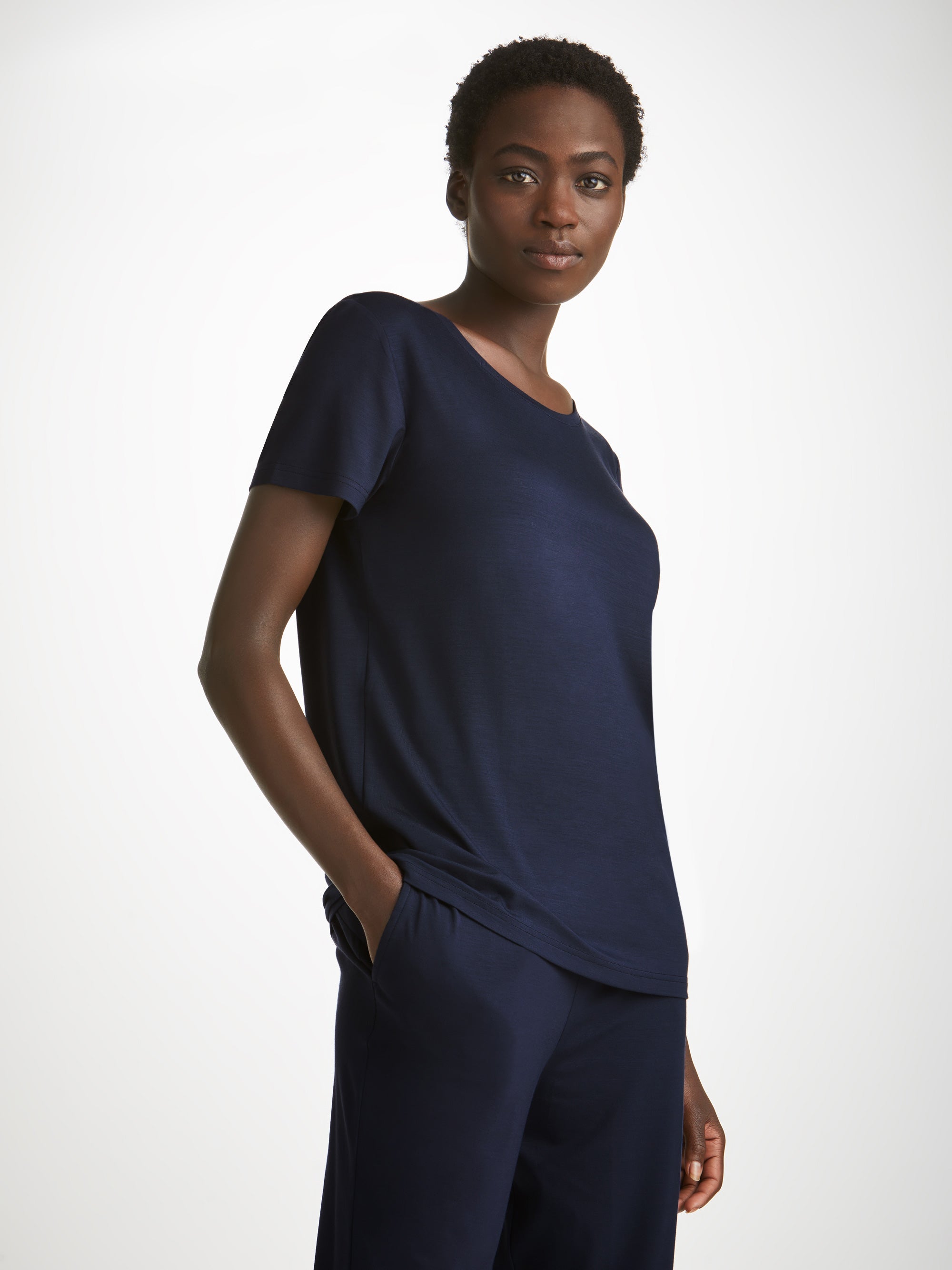 Derek Rose Women's T-Shirt Lara Micro Modal Stretch Navy