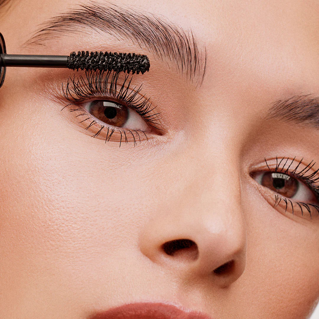 Enhancing Lashes with the Right Mascara