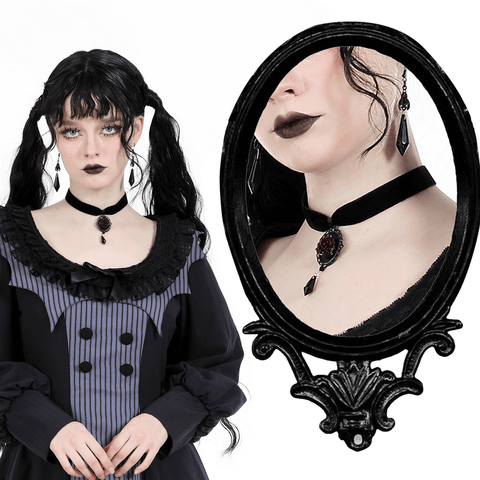 Chic Black Velvet Necklace with Dark Stone.