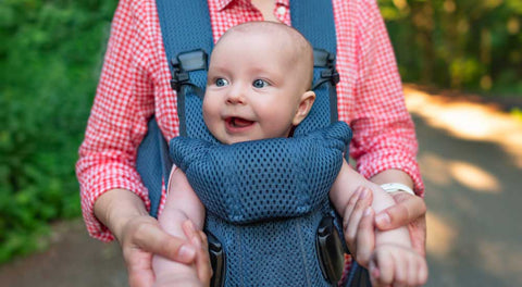 Porte bébé physiologique