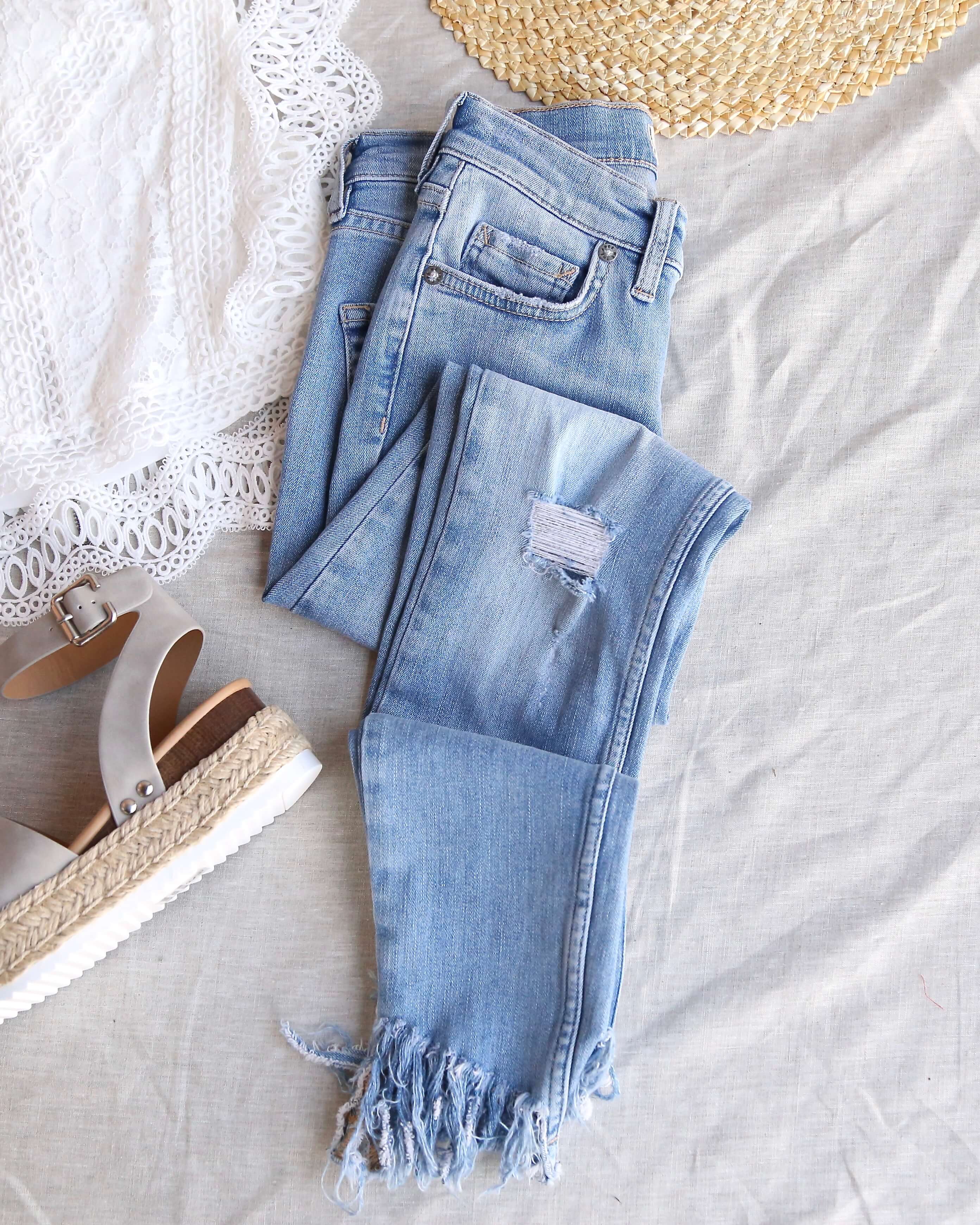 Free People - Great Heights Frayed Skinny Jeans in Regal Blue – Shop Hearts