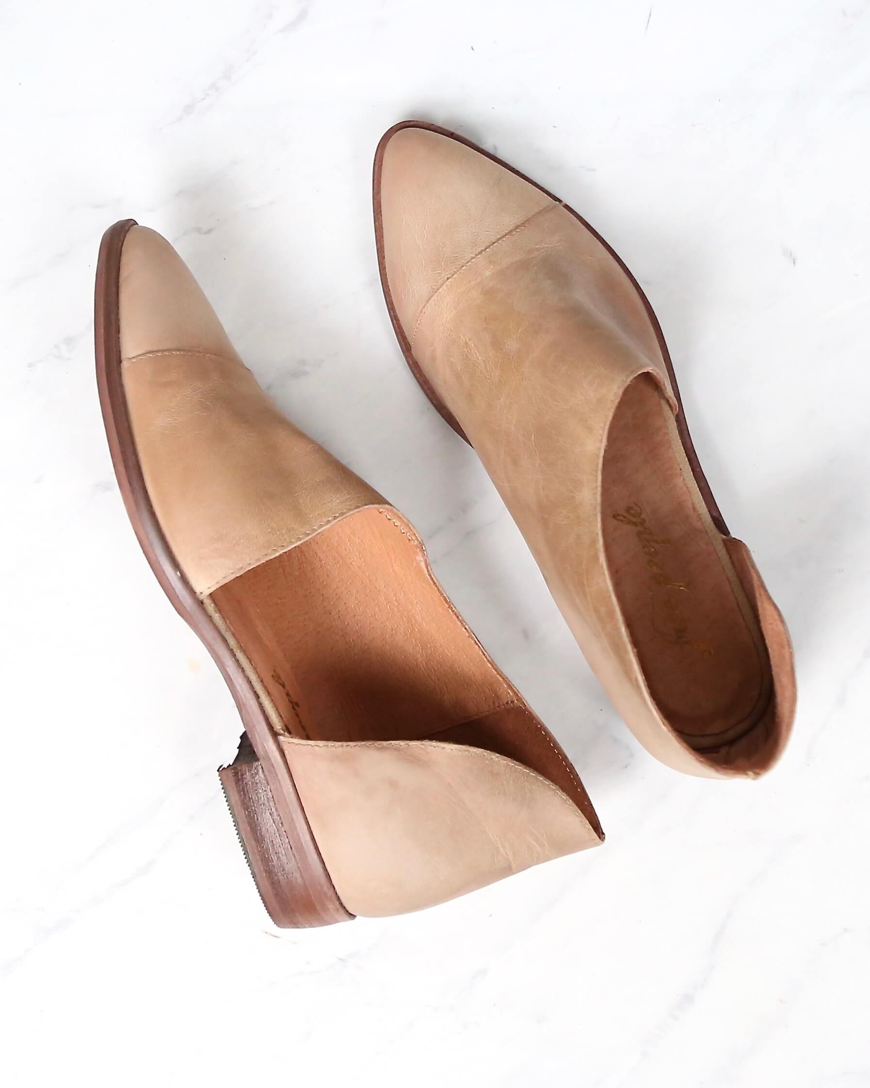 royale pointy toe flat