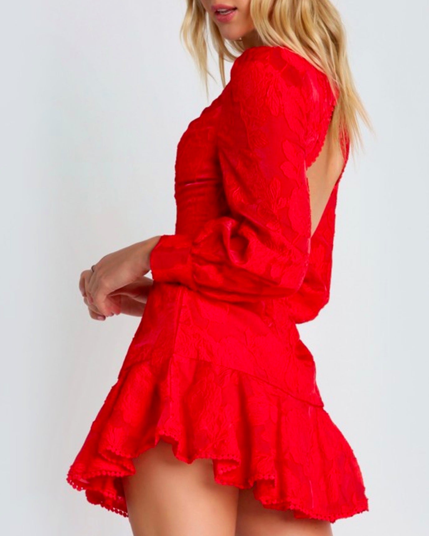 red long sleeve backless dress