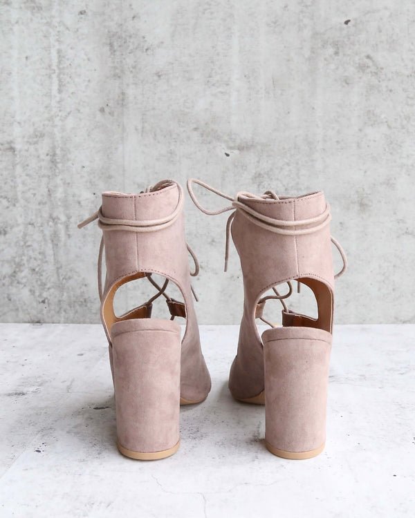 FAUX-SUEDE LACE-UP HEELS in Light Grey | VENUS