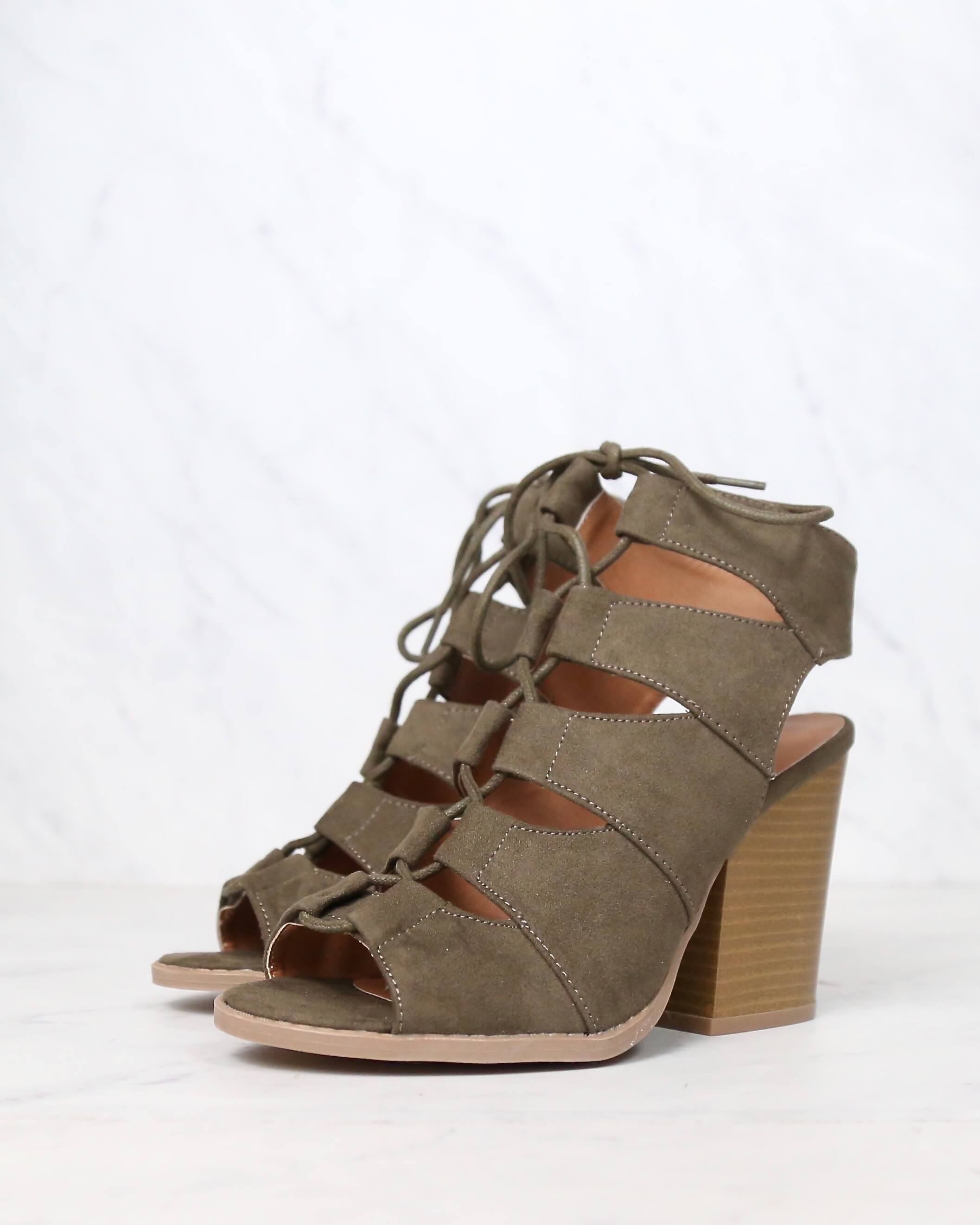 summer nights cut out laced up block heel sandals qupid barnes-01a ...