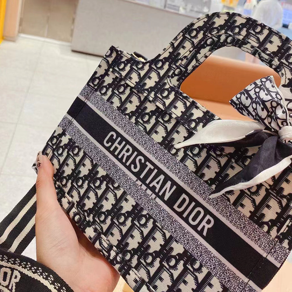 Christian Dior Embroidered Letter Women's Shopping Handbag S