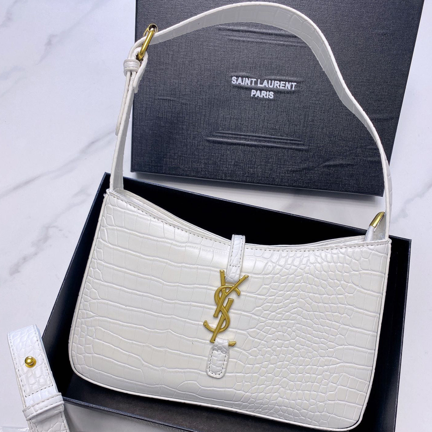YSL Yves saint Laurent gold lettered lady shopping handbag shoul