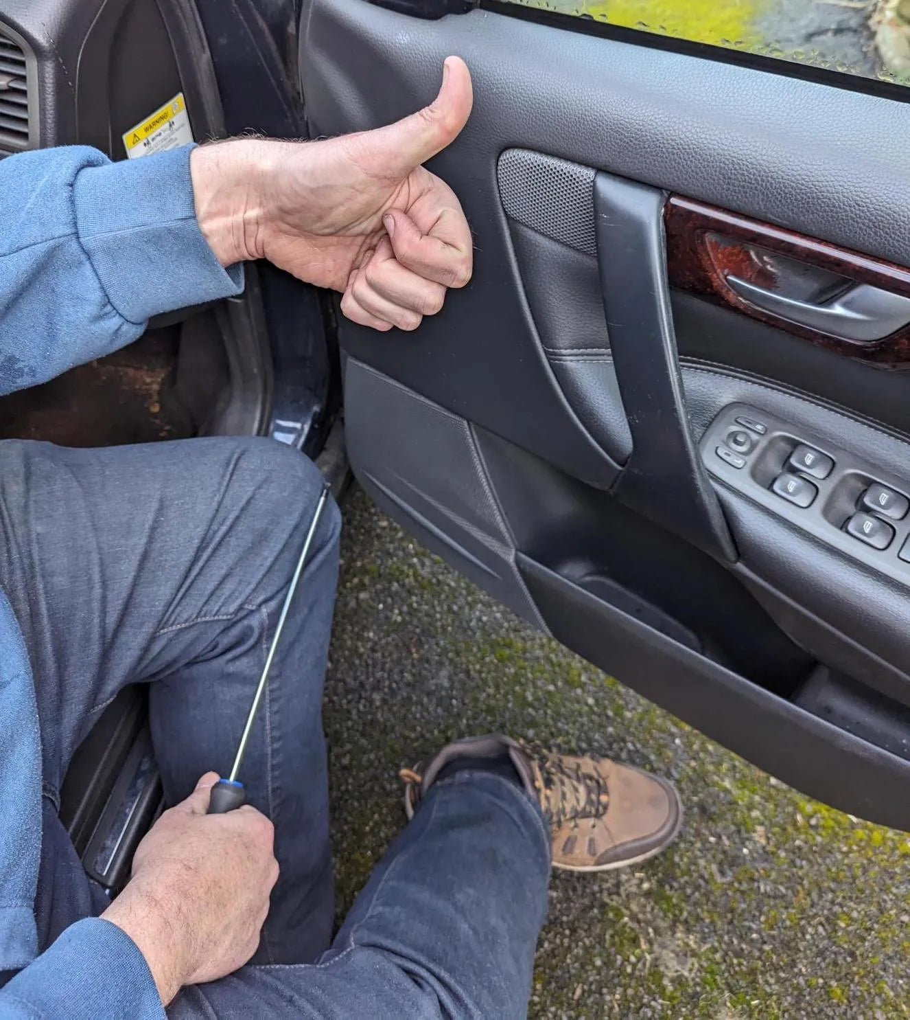 Volvo door grab handle fixed