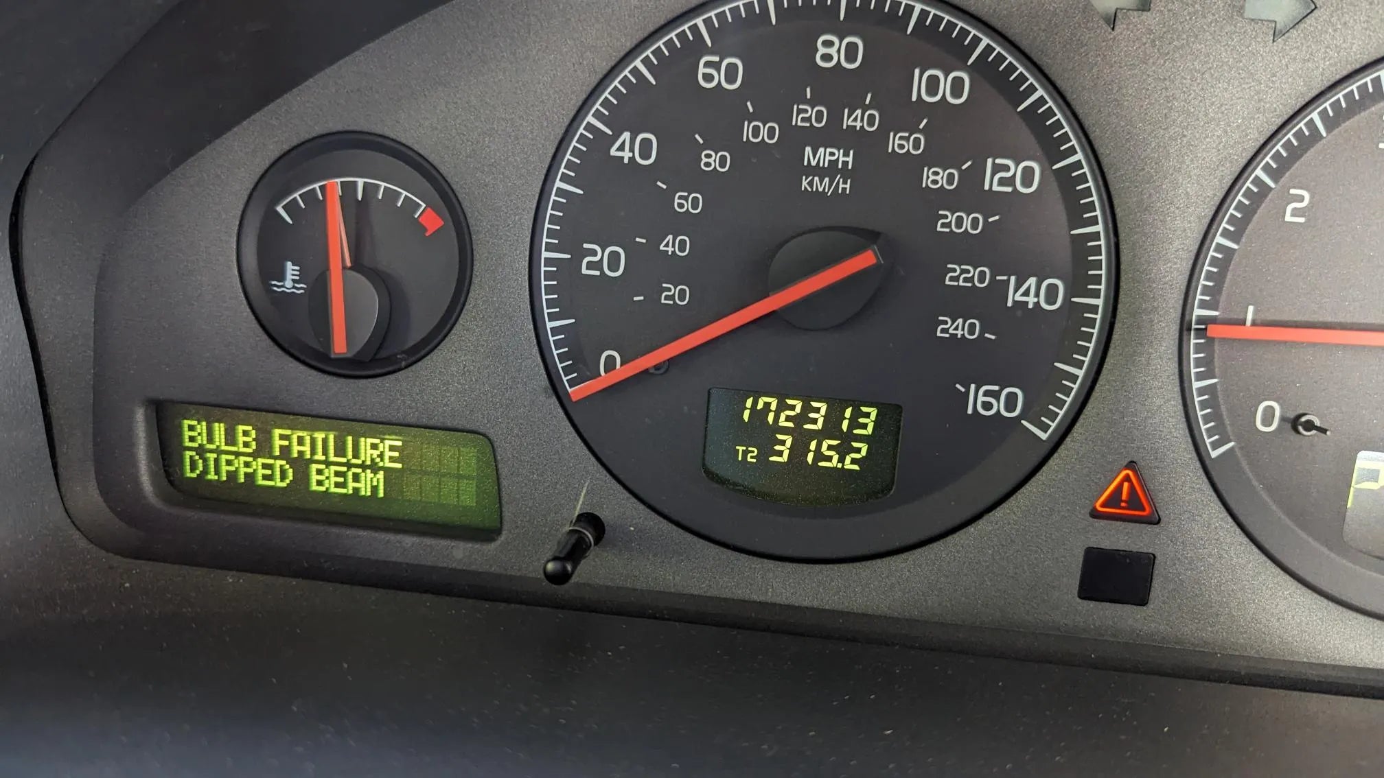 Volvo bulb message dashboard