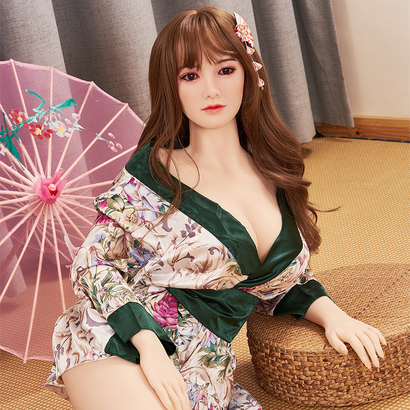 163cm große japanische Sexpuppe Aileen im Kimono