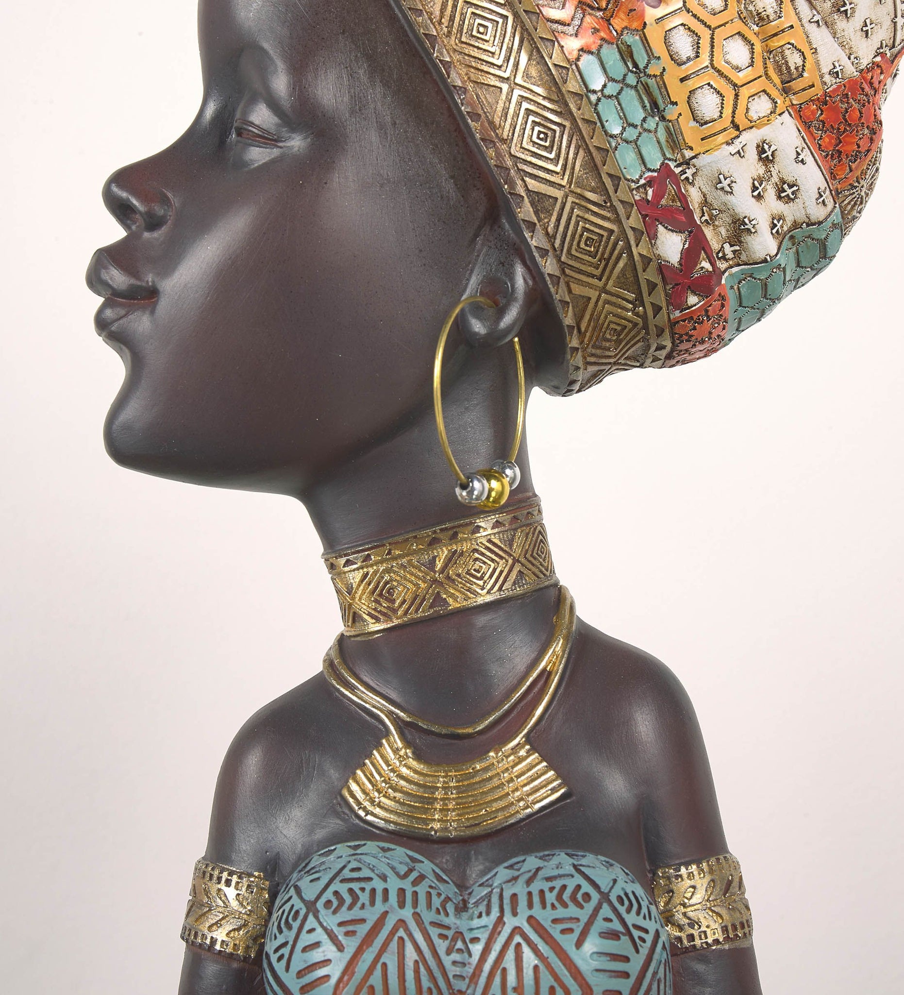 Busto africana 21.5*37.5*12 turbante color