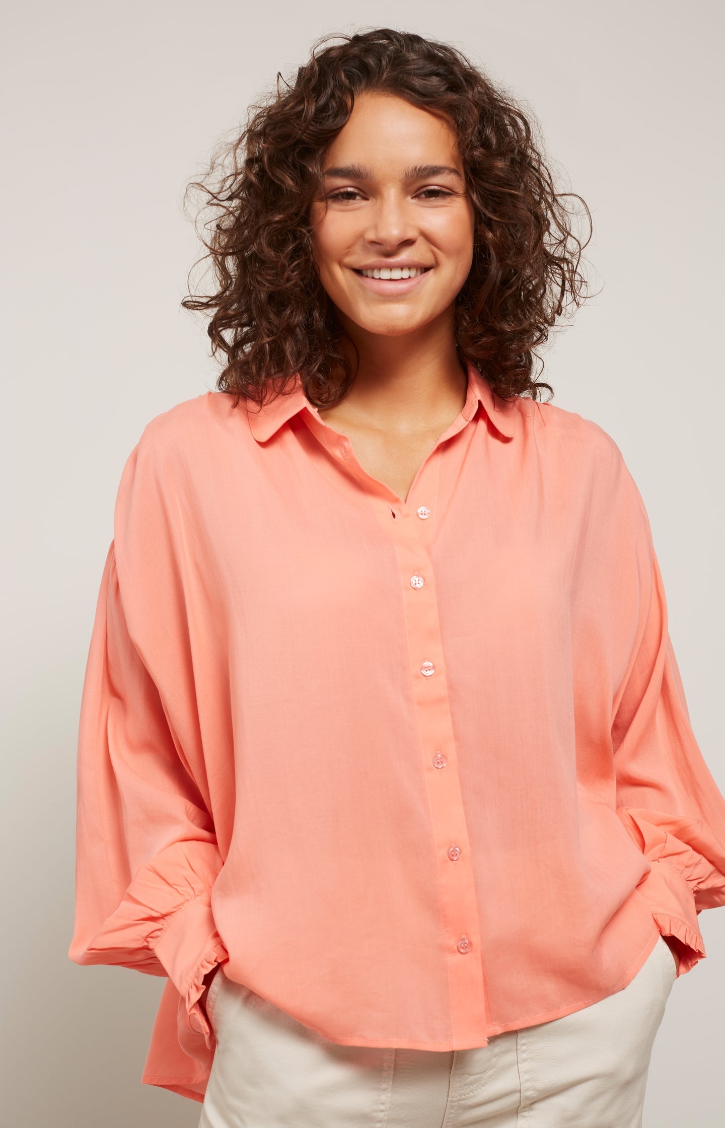 Blouse with long balloon sleeves, buttons and pleated detail - Type: lookbook