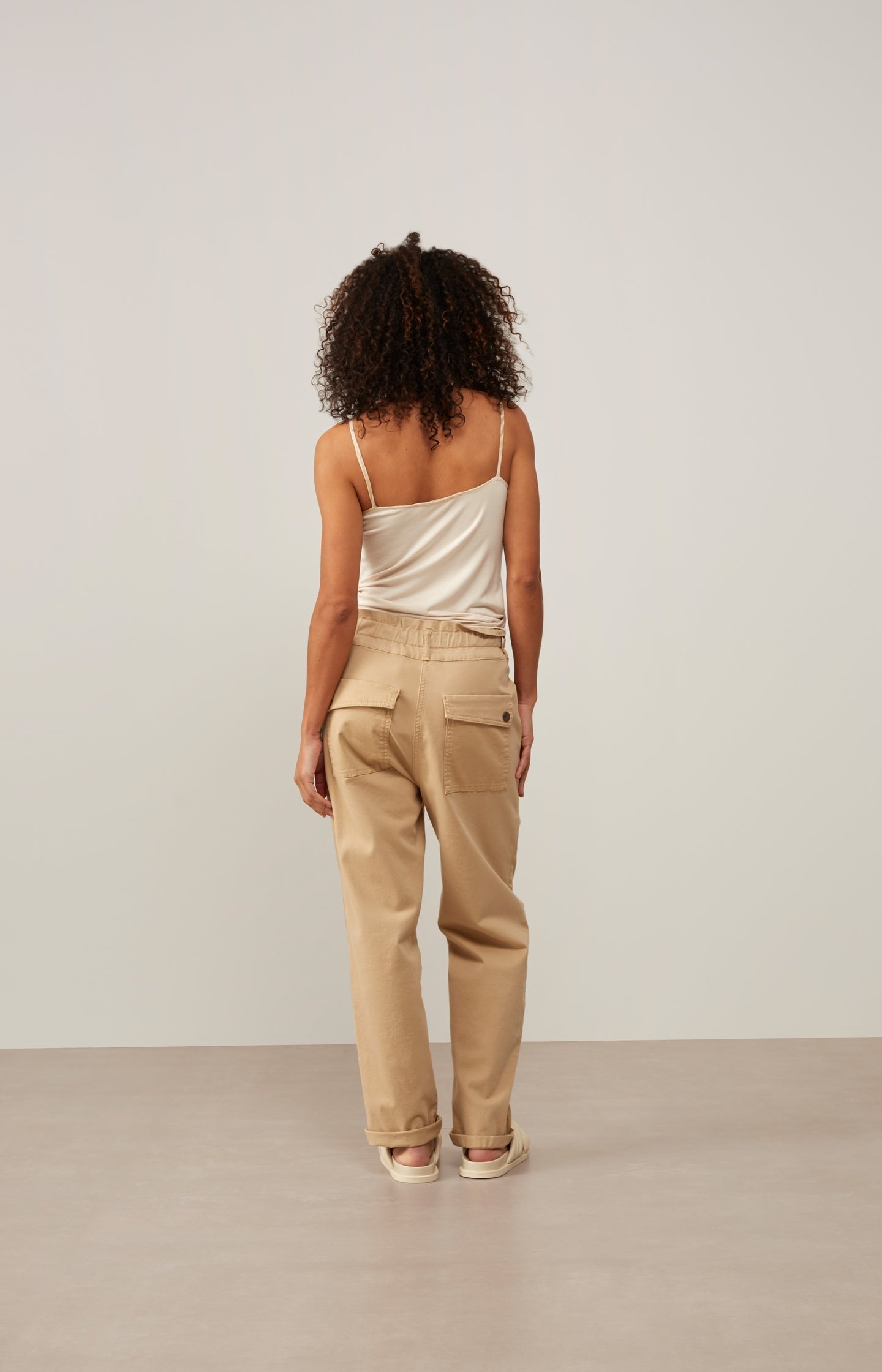 Cargo trousers with paperbag waist, pockets and buttons - Type: lookbook