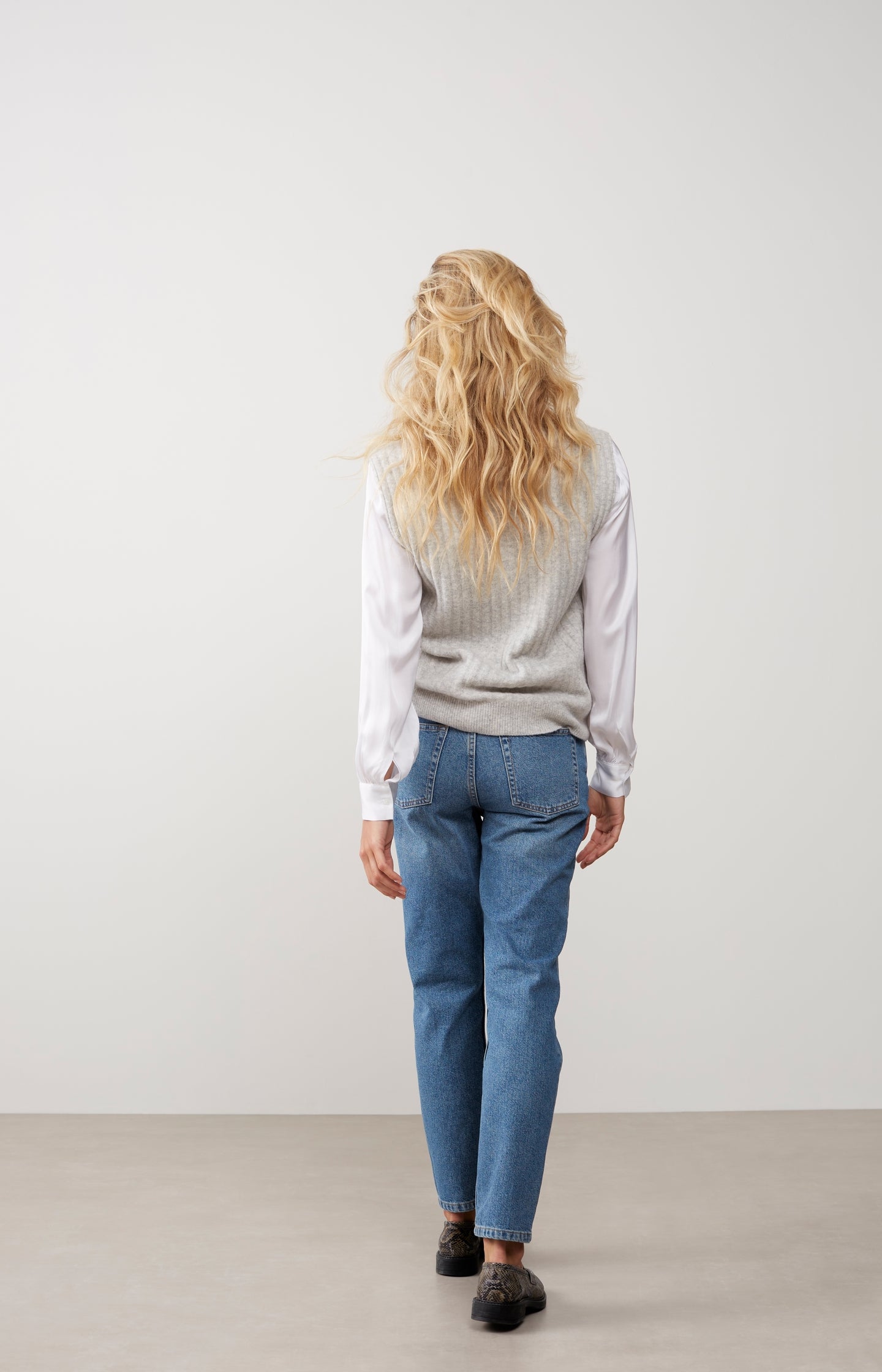 High waist denim trousers with straight leg and pockets - Type: lookbook