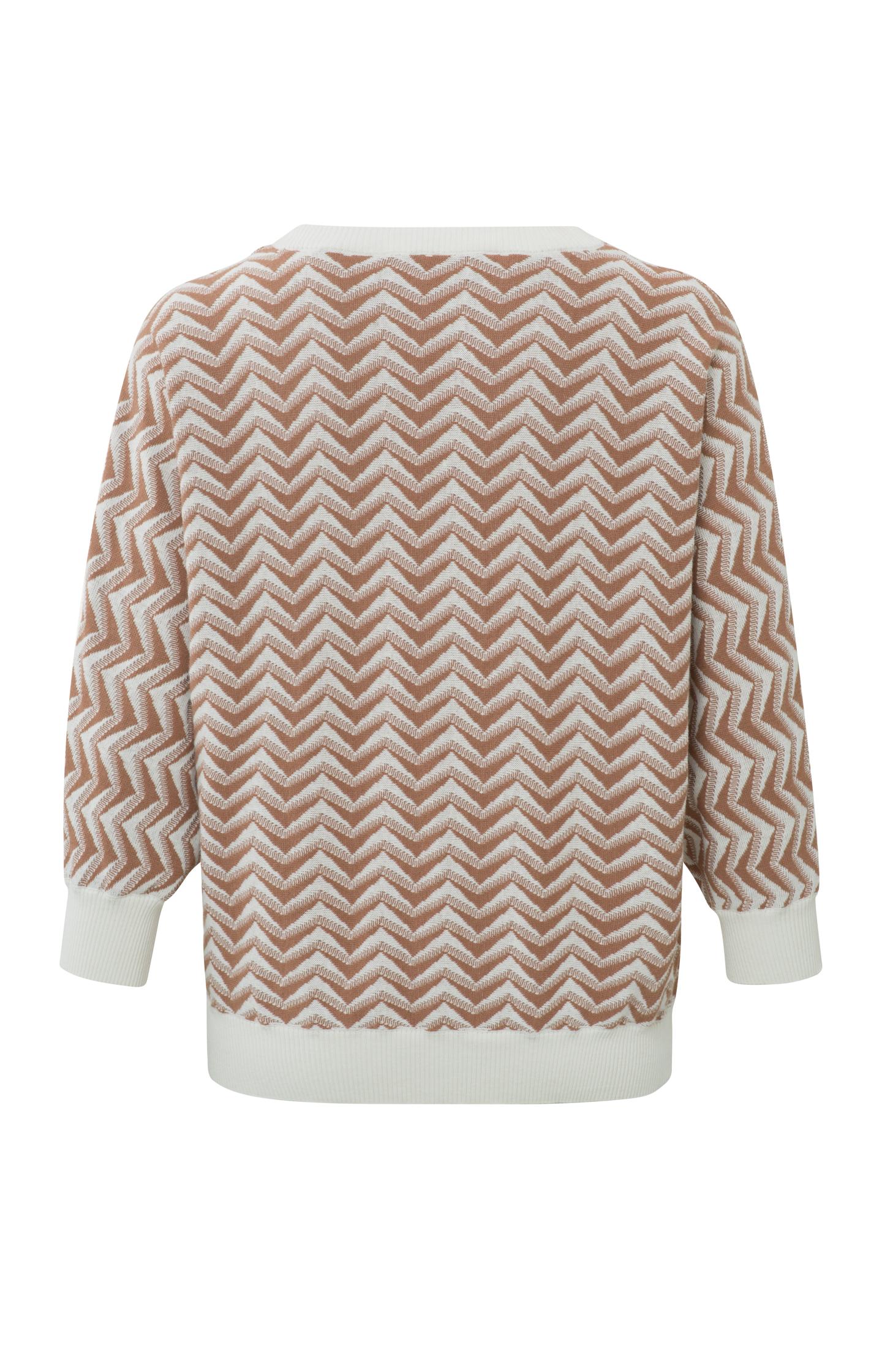 Jacquard knitted sweater with round neck and 3/4 sleeves