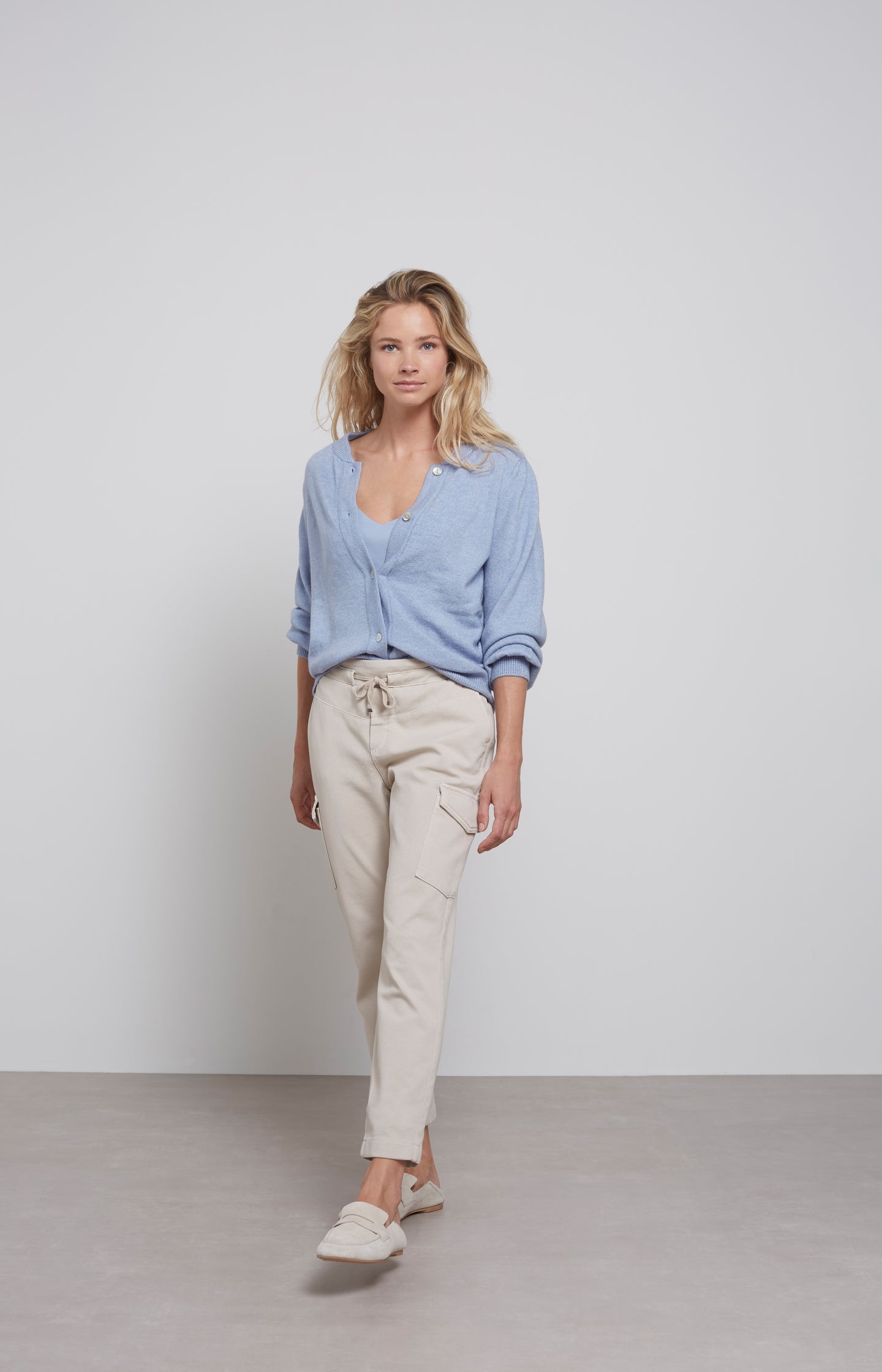 Jersey cargo trousers with drawstring and elastic waist