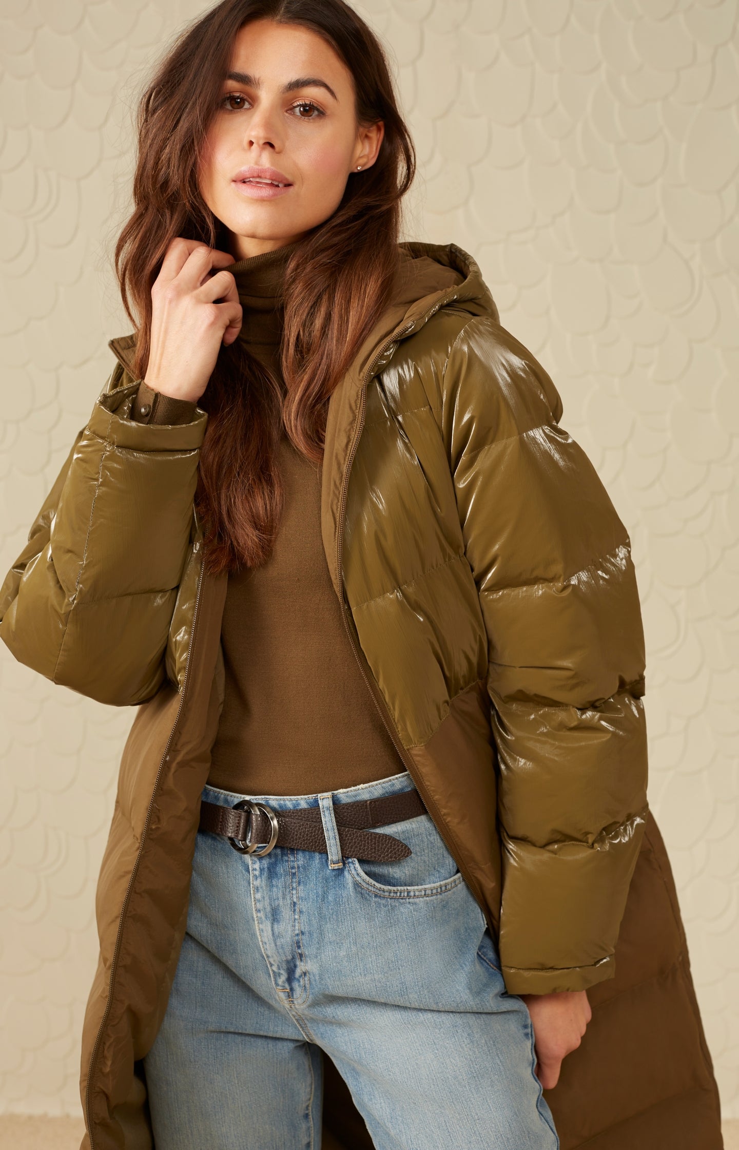 Long puffer jacket with long sleeves, hoodie and pockets - YAYA EU