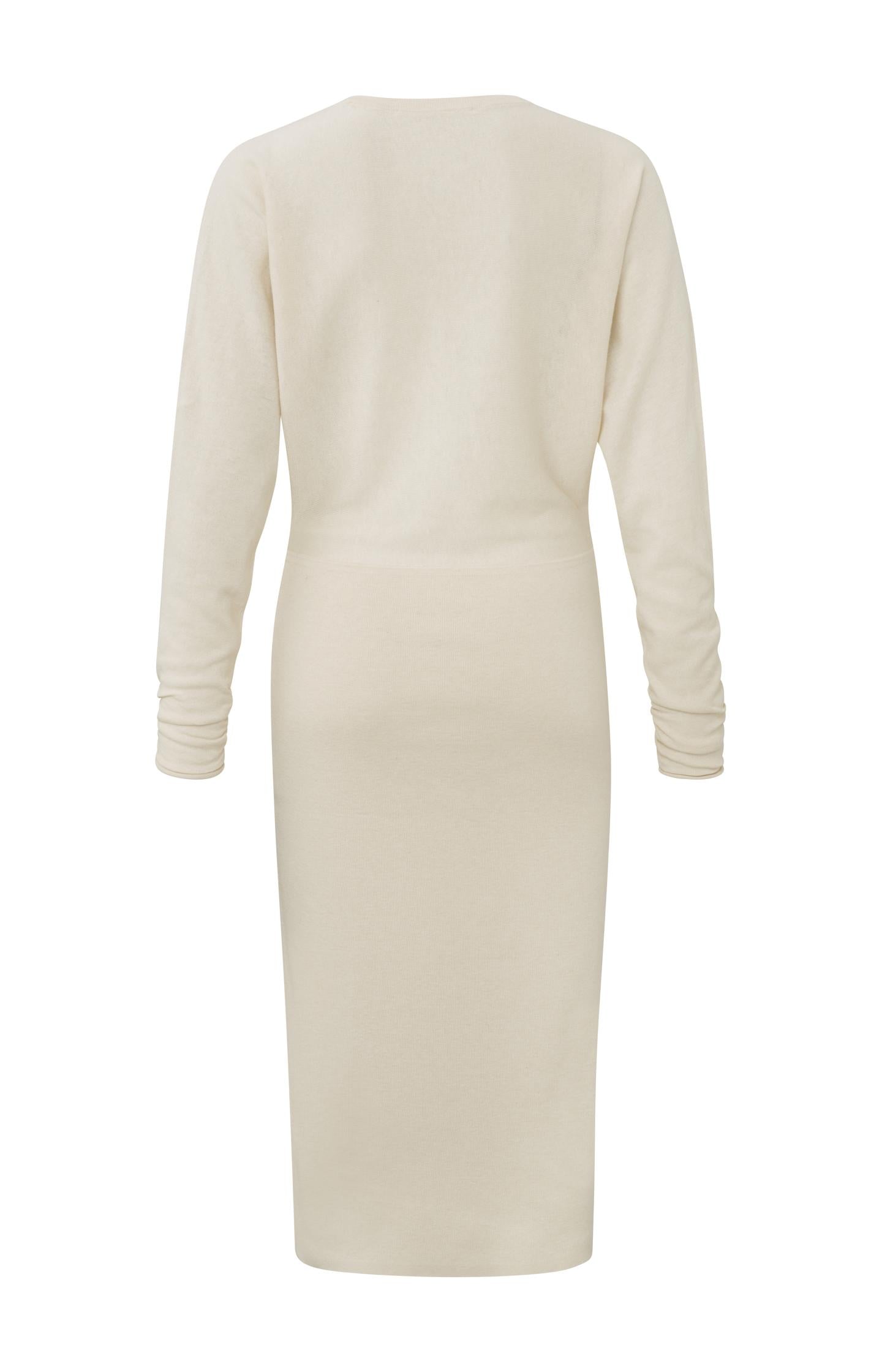 Midi dress with V-neck and long sleeves in a close fit
