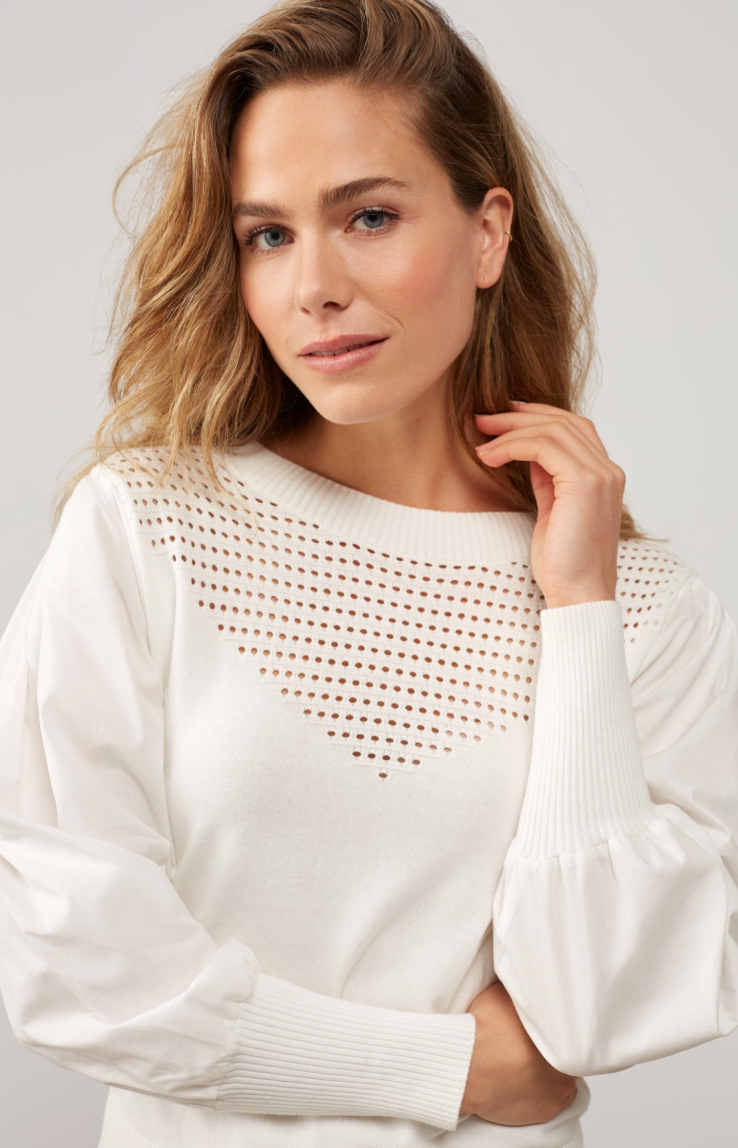 Pointelle sweater with round neck and long puffed sleeves