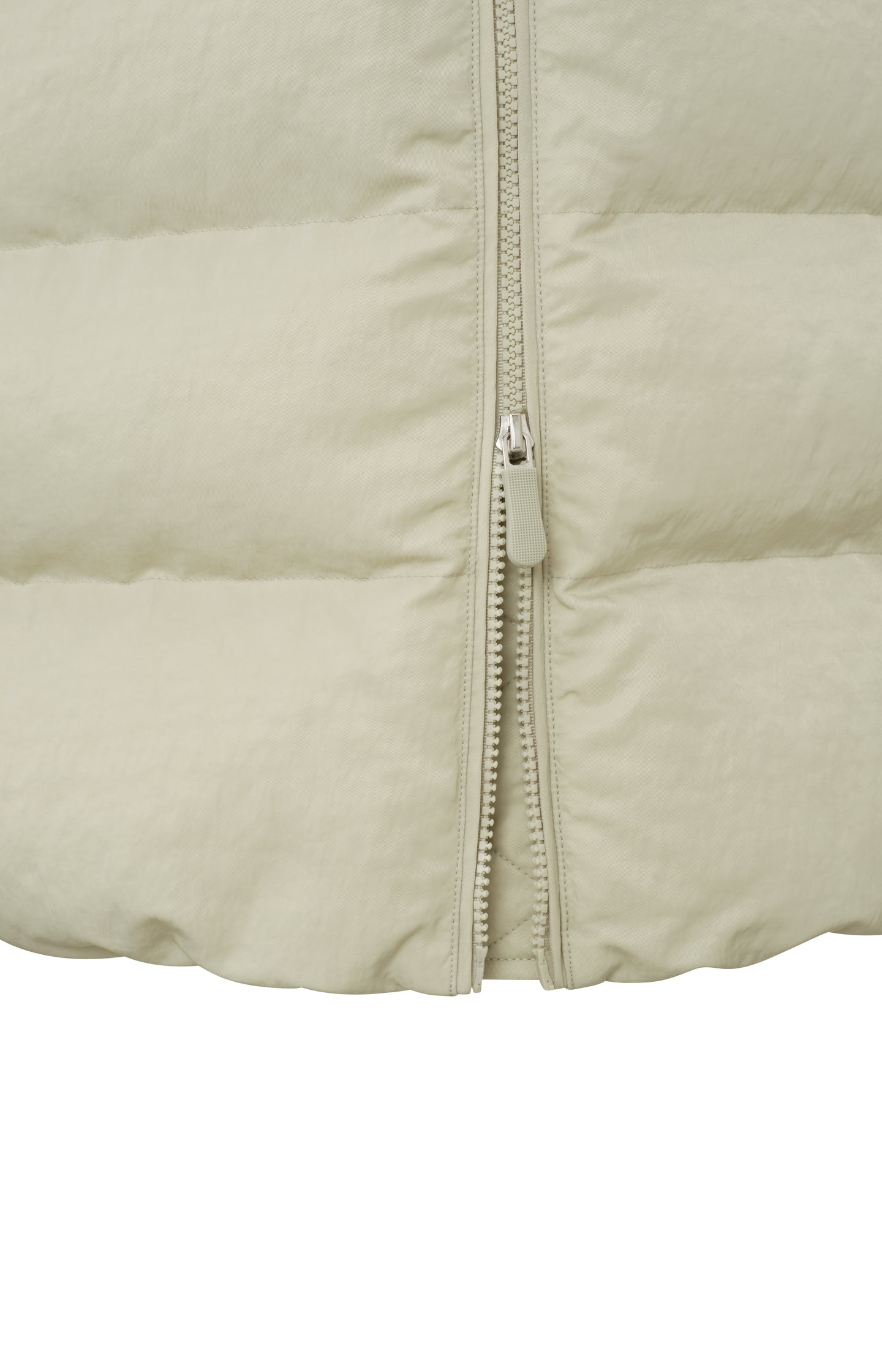 Sleeveless bomber jacket with pockets and zip closure