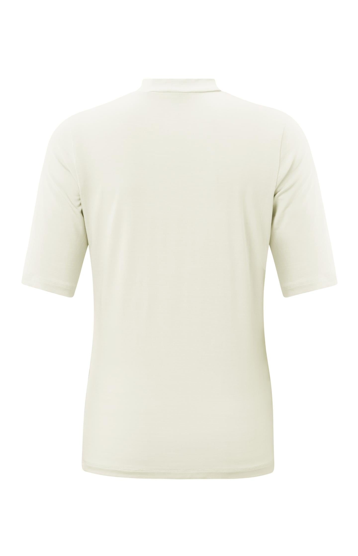 Soft T-shirt with turtleneck and short sleeve in regular fit