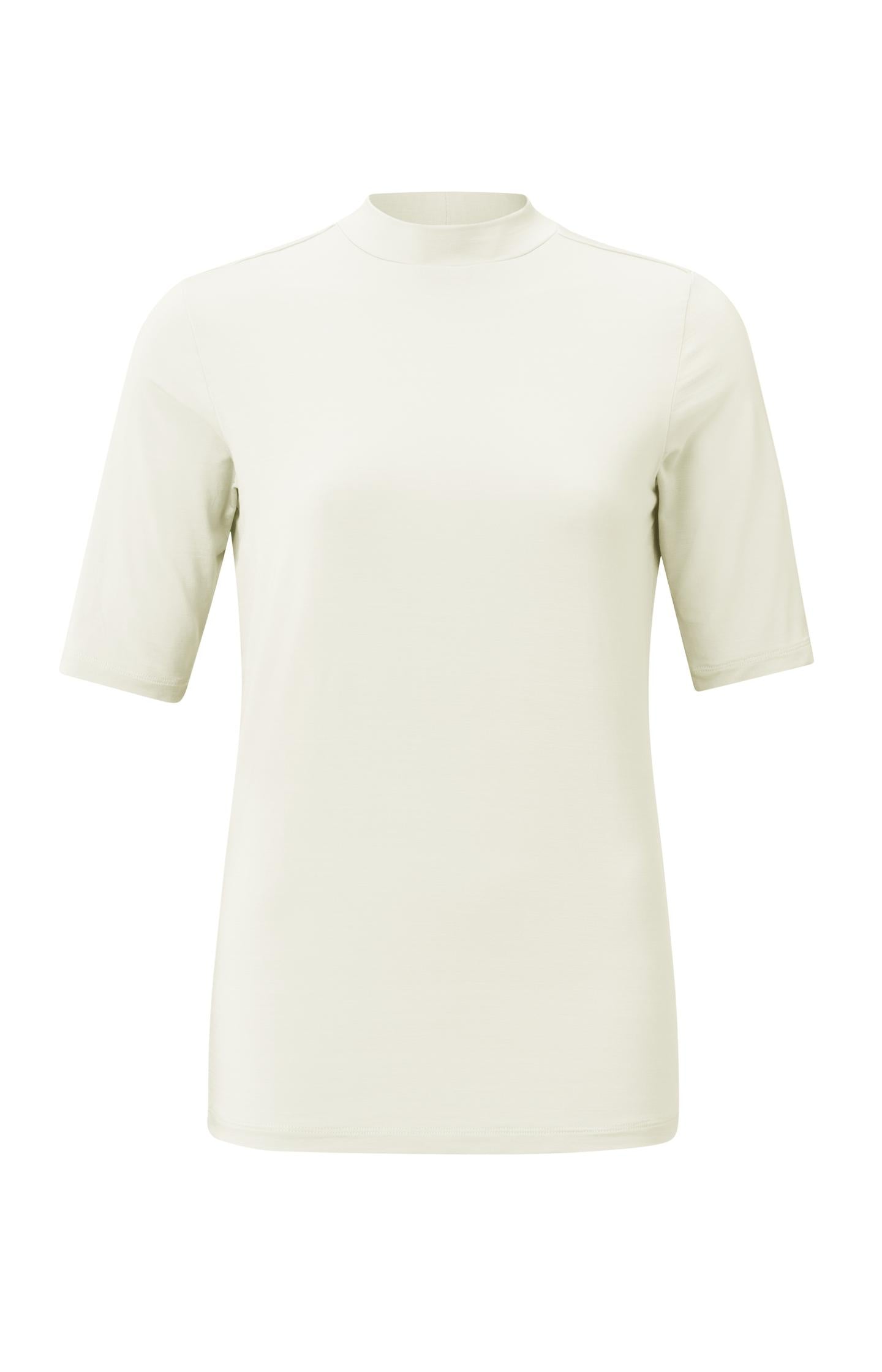 Soft T-shirt with turtleneck and short sleeve in regular fit - Type: product