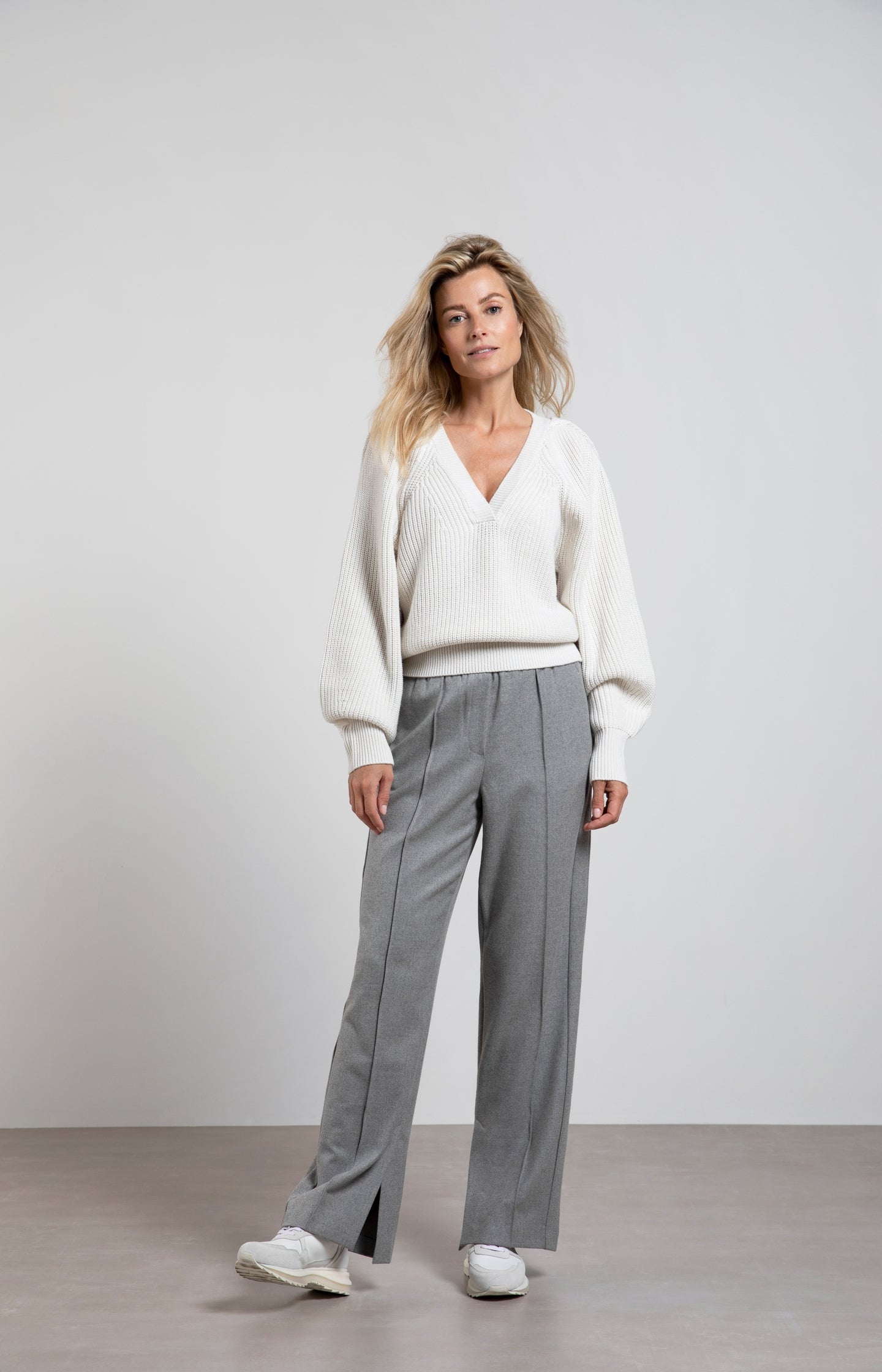 Soft wide leg trousers with elastic waist and a slit