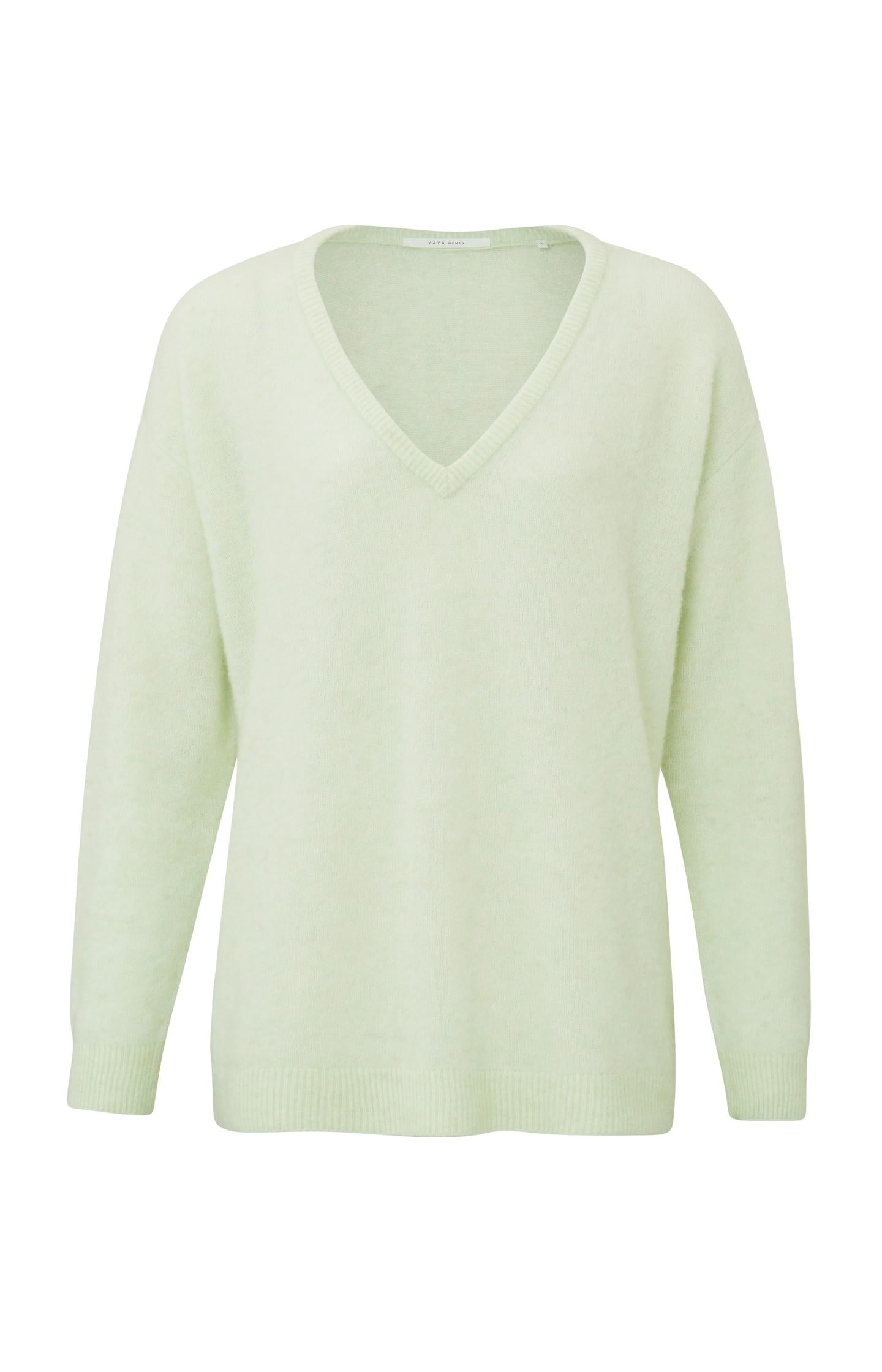 Sweater with deep V-neck and long sleeves in Alpaca - Type: product