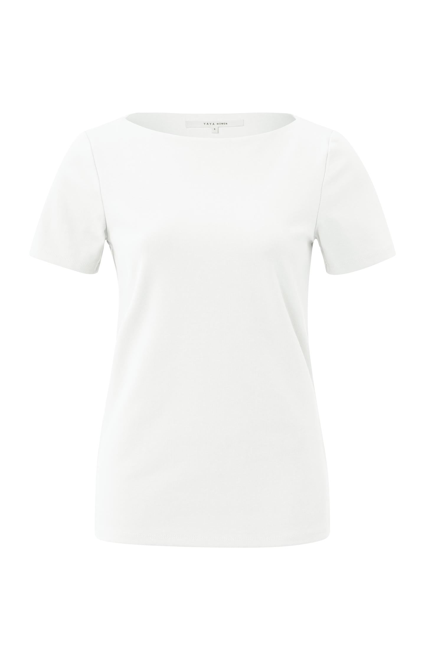 T-shirt with boatneck and short sleeves in regular fit - Type: product