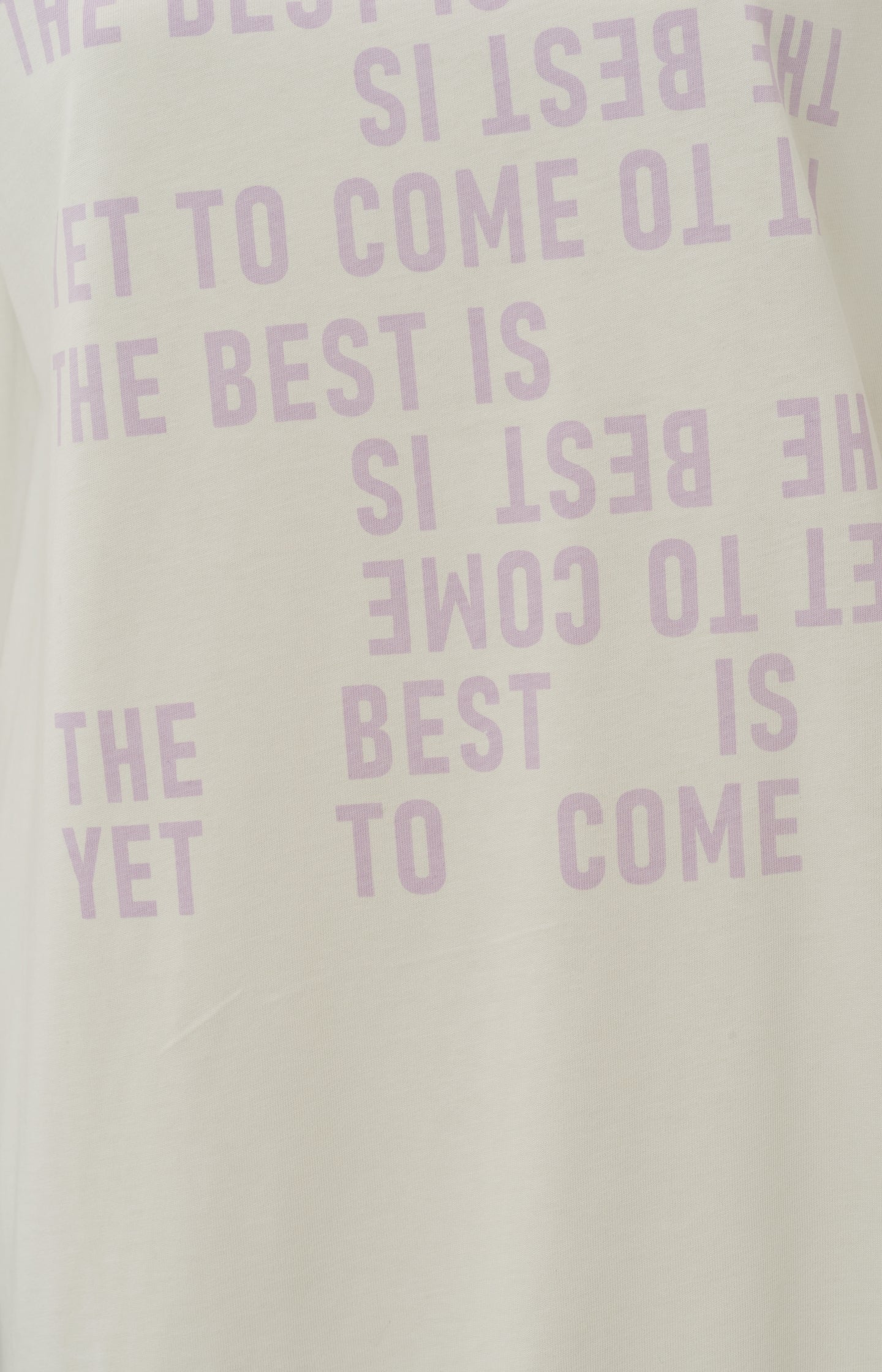 T-shirt with round neck, short sleeves and print with text