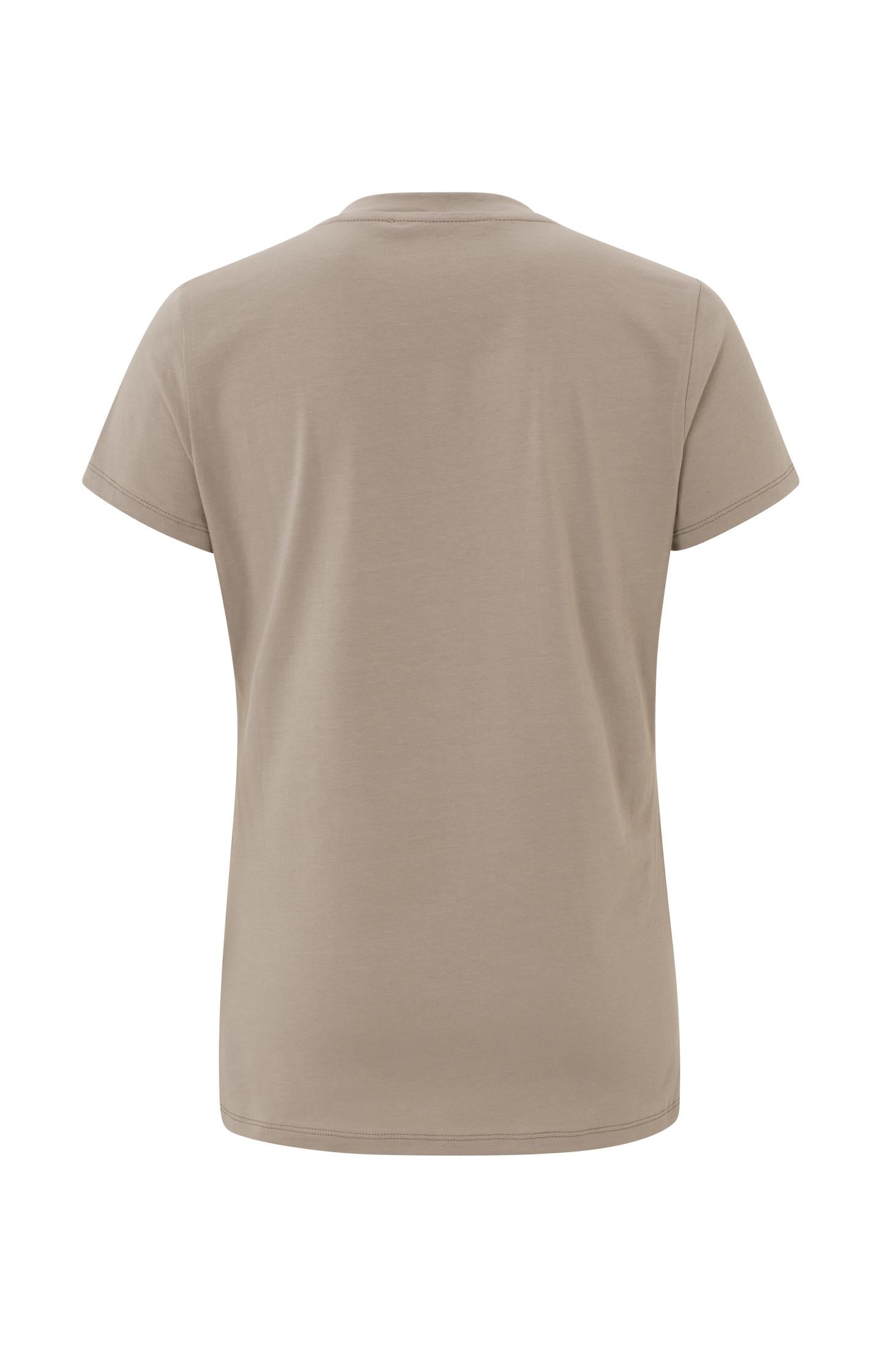 T-shirt with V-neck and short sleeves in regular fit
