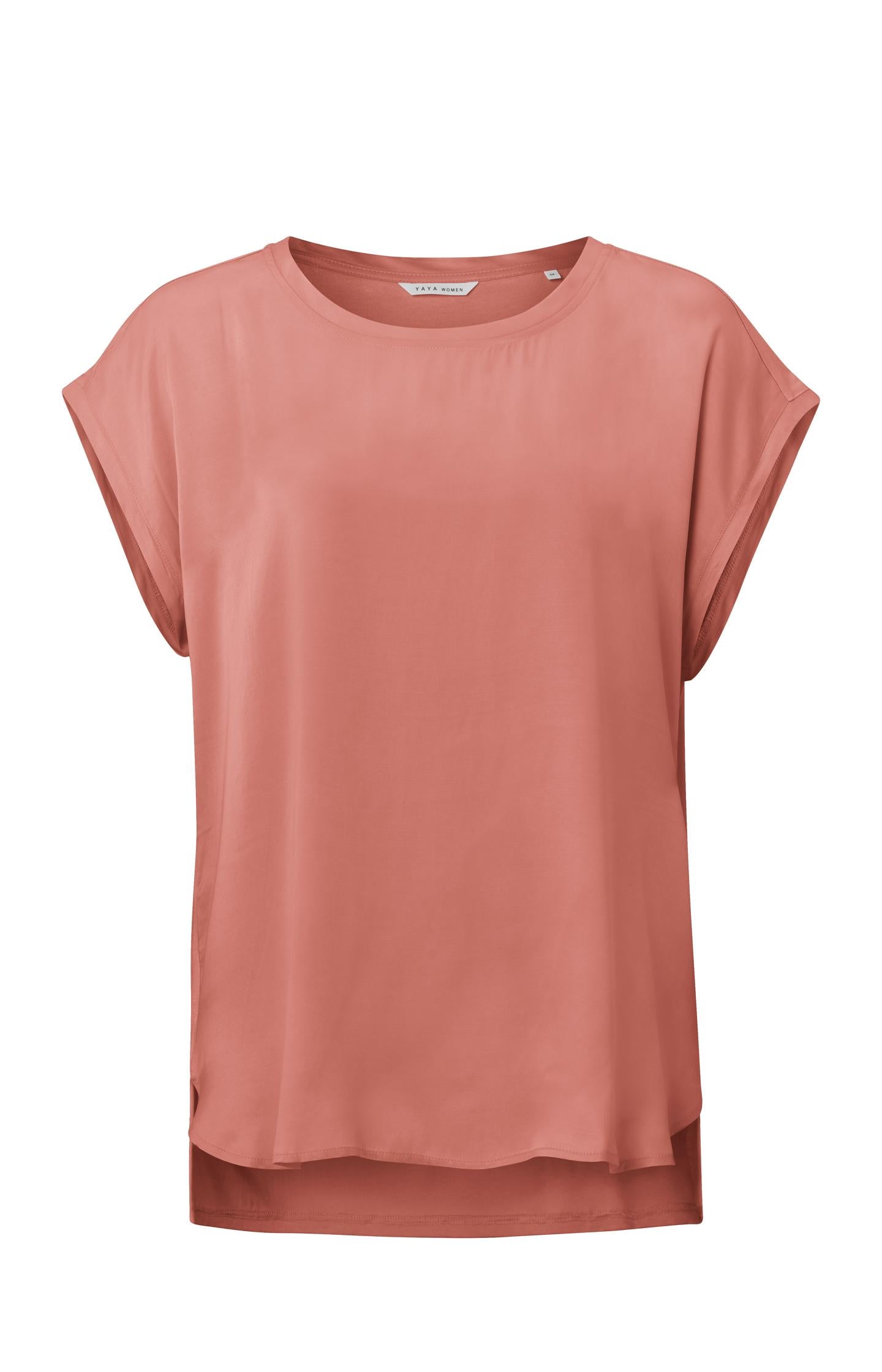 Top with round neck and cap sleeves without shoulder seams - Type: product