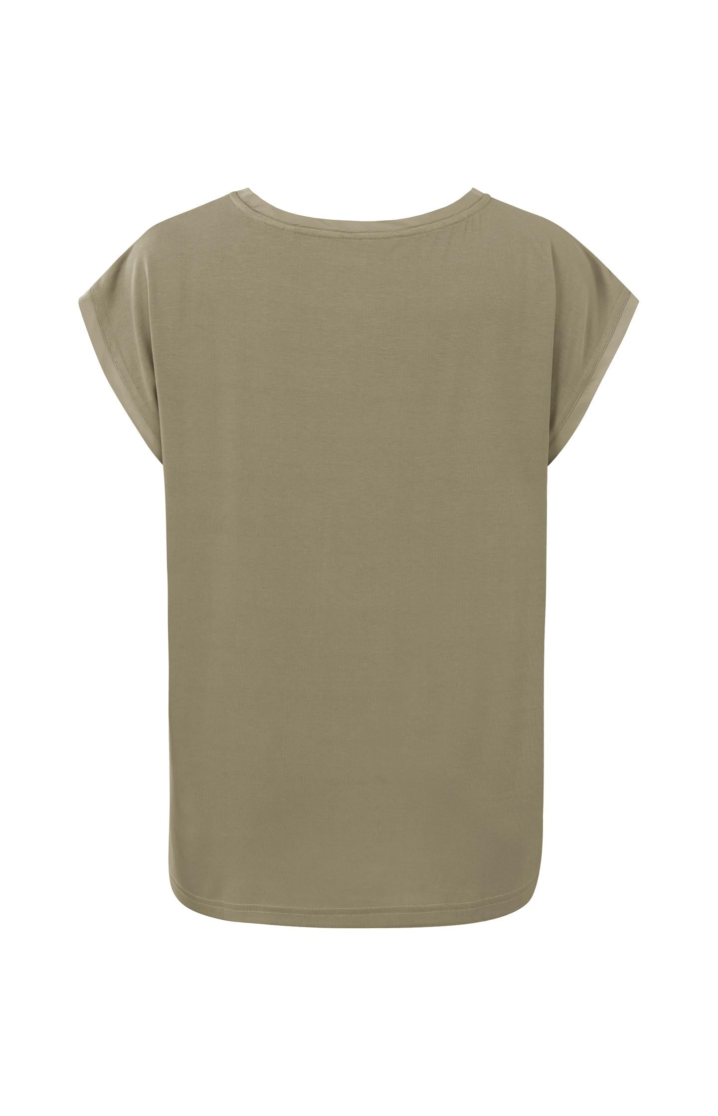 Top with round neck and cap sleeves without shoulder seams