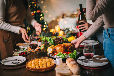 family at the Thanksgiving table