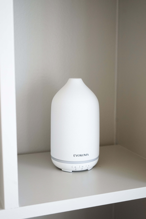 Vit aroma diffuser i stengods