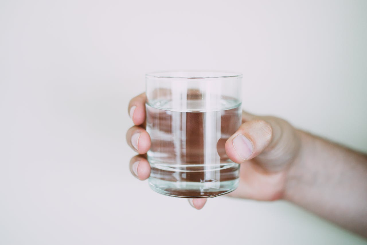 Following holiday fitness tips by drinking water
