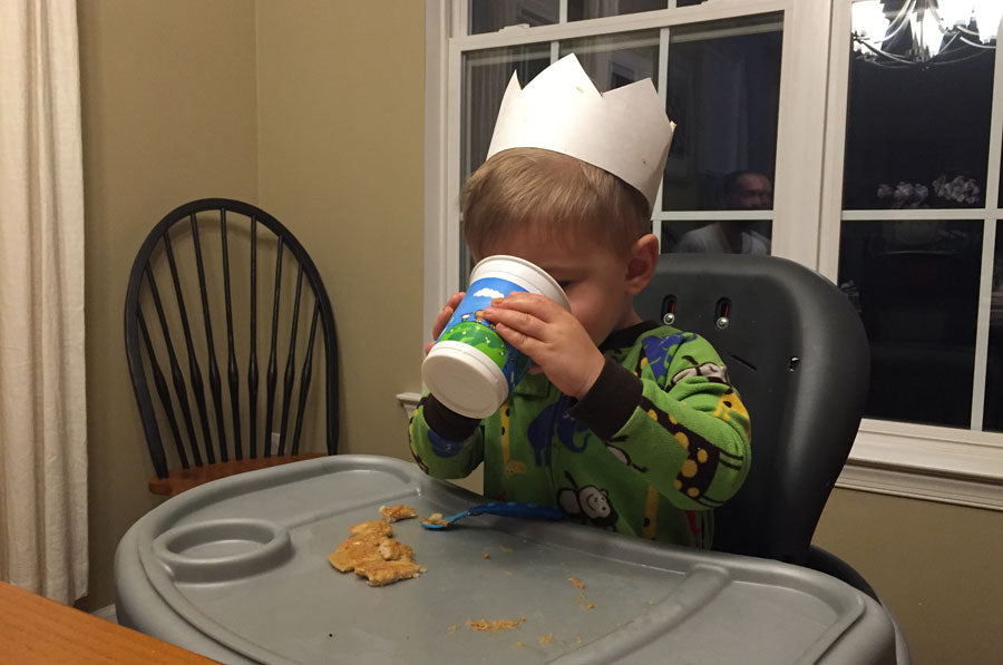 toddler drinking milk