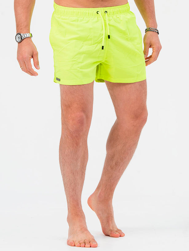 ELWIN CARGO SHORTS IN BEIGE