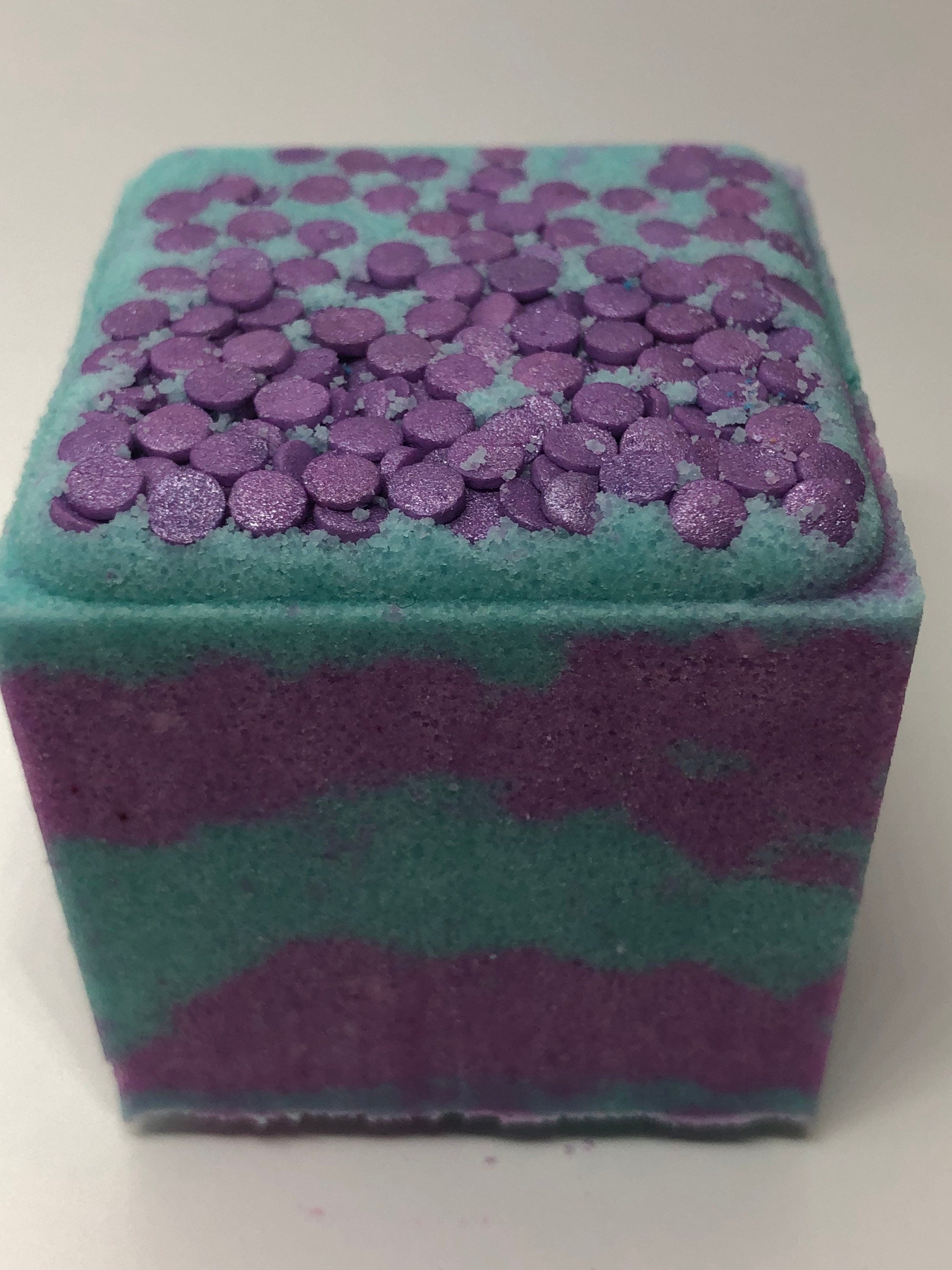 mermazing bath bomb