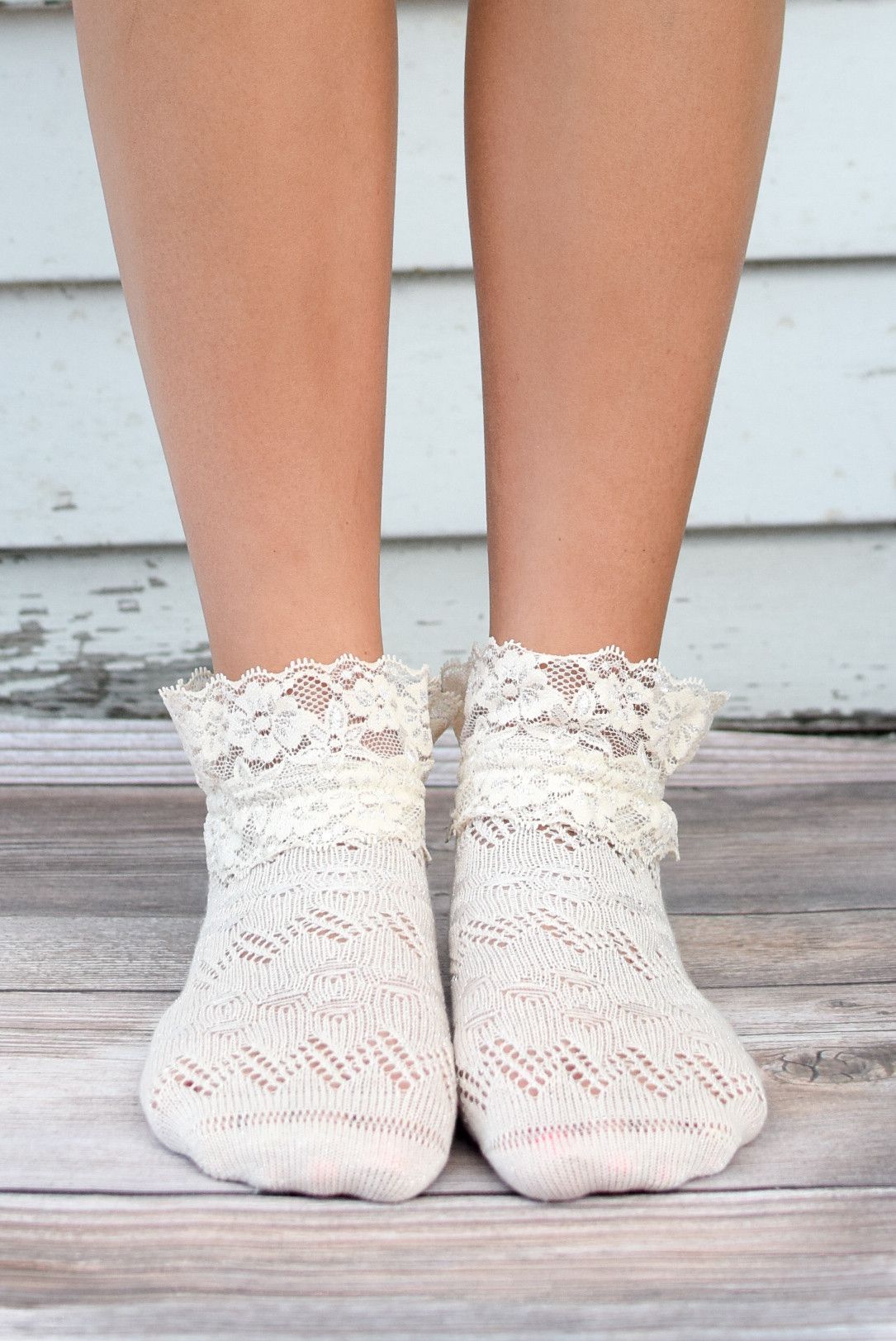Ivory Lace Ankle Socks – bootcuffsocks.com