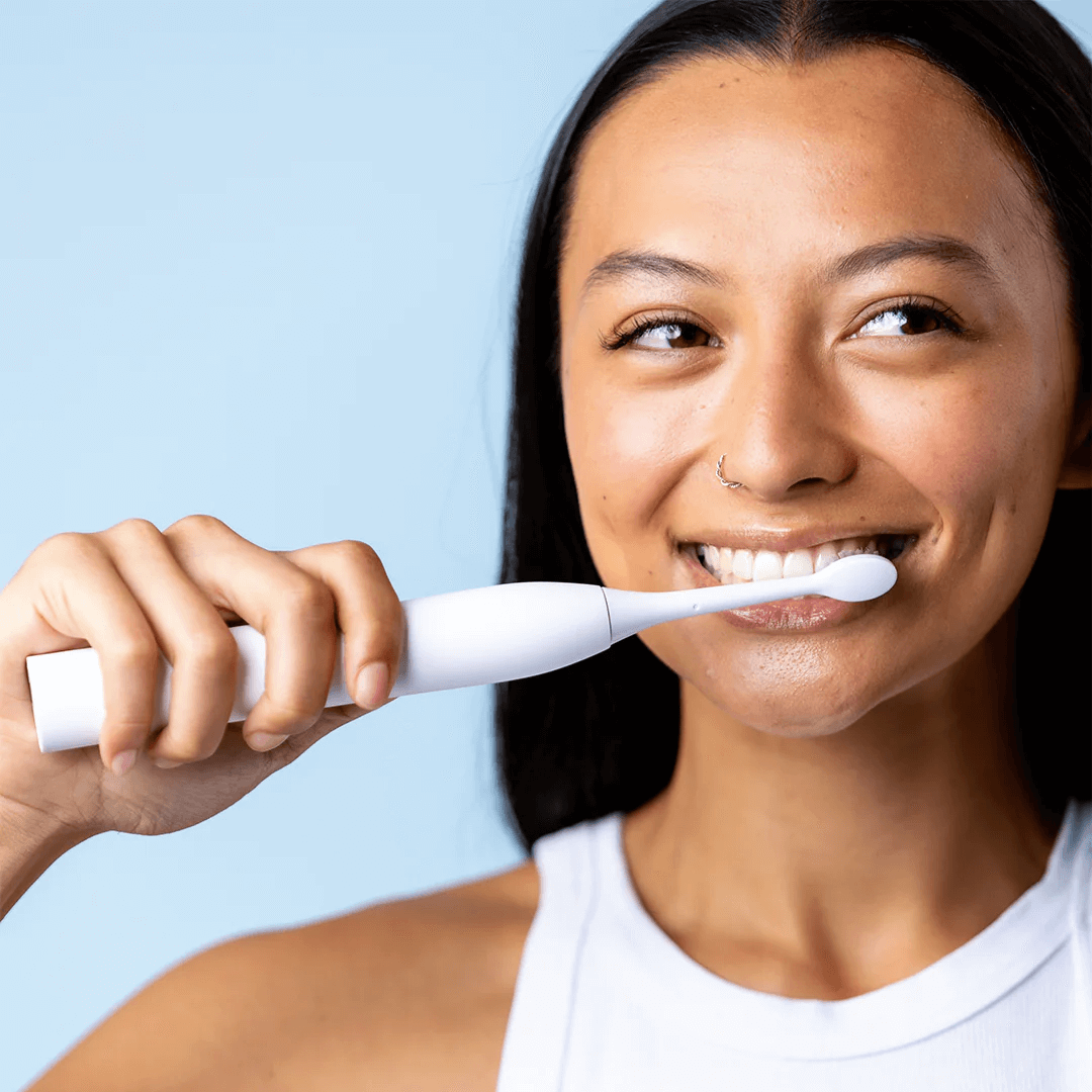 Een zin als premie Sonic Toothbrush - White – Made By Dentists