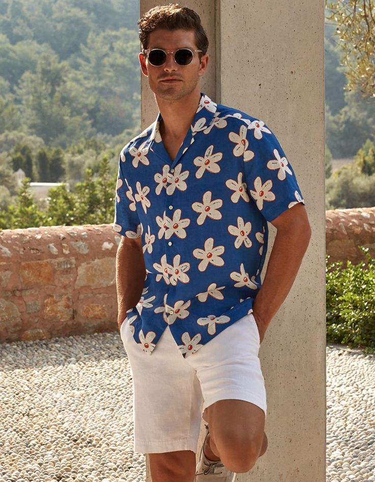 printed floral shirts: shorts